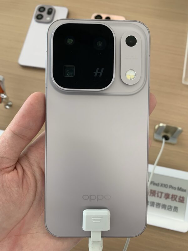 أوبو Oppo Find X10 Pro Max عالمياً: 3 كاميرات بدقة 200 ميغابكسل بتوقيع هاسلبلاد Hasselblad 1 Oppo Find X10 Pro Max