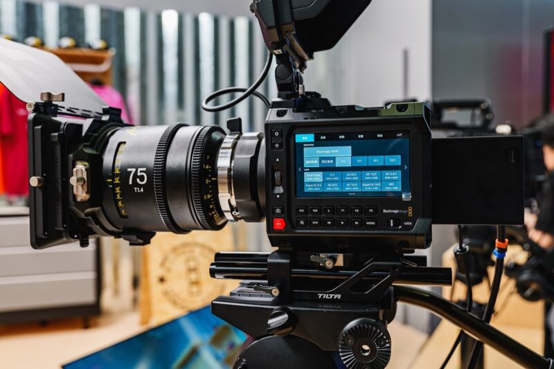 Blackmagic PYXIS 6K: كاميرا سينمائية صندوقية بإطار كامل بسعر 2995 دولاراً 2 Blackmagic PYXIS 6K